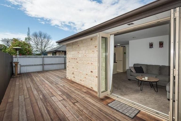 65A Cleveland Street, Edgeware, Christchurch - Carousel 2