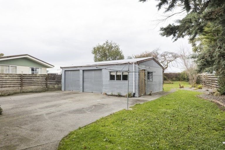 14 Meadowbrook Drive, Cloverlea, Palmerston North - Carousel 14