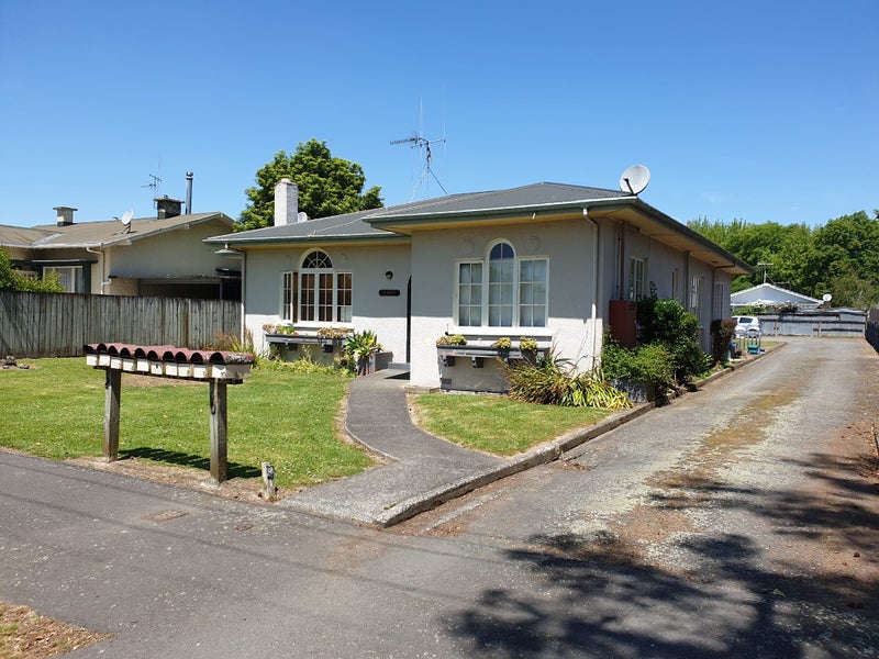 20 Stanley Street, Claudelands, Hamilton - Carousel 1