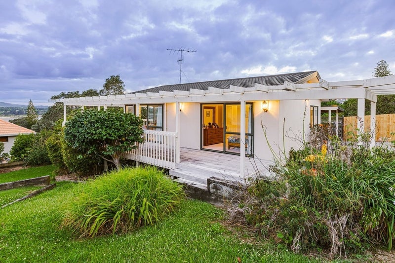 107 Pah Road, Cockle Bay, Auckland - Carousel 2