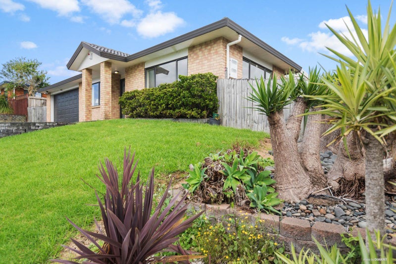 24 Parkcrest Drive, Henderson, Auckland - Carousel 2