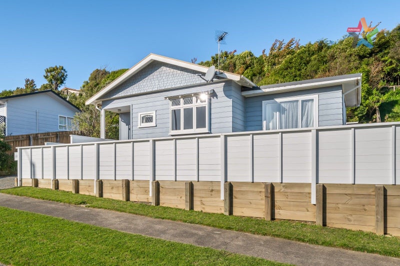 232 Major Drive, Kelson, Lower Hutt - Carousel 1