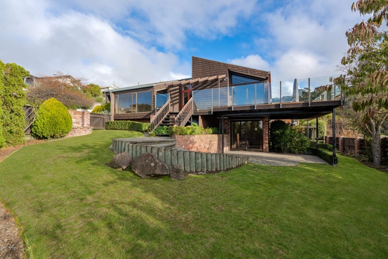 2 Toledo Place, Mount Pleasant, Christchurch - Carousel 1