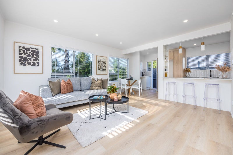 12/57 Point Chevalier Road, Point Chevalier, Auckland - Carousel 2