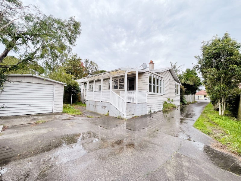 34 Titirangi Road, New Lynn, Auckland - Carousel 11
