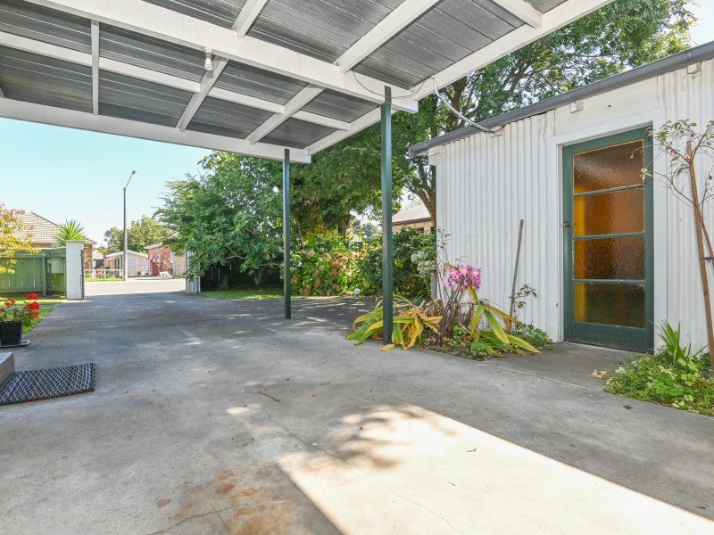 804 Collinge Road, Mayfair, Hastings - Carousel 18