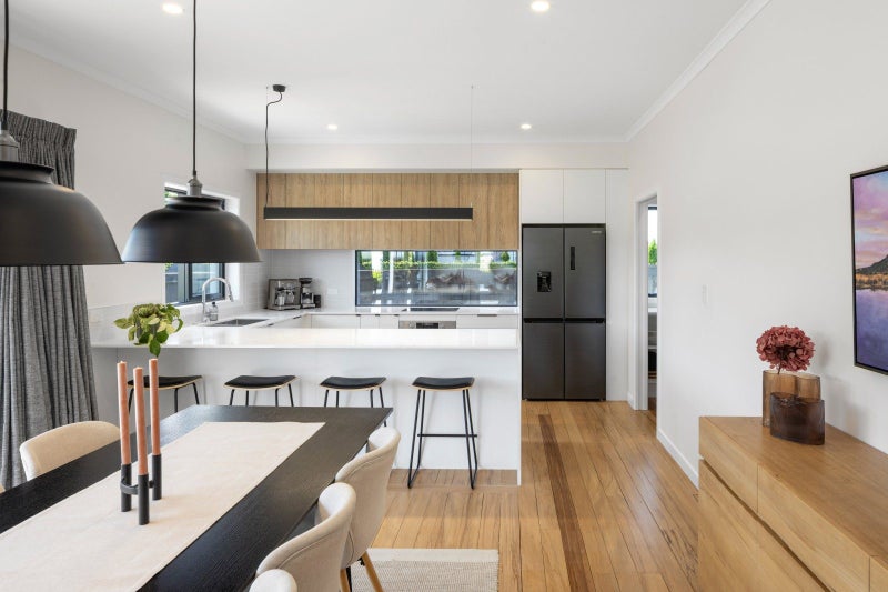 63 Braid Road, St Andrews, Hamilton - Carousel 1