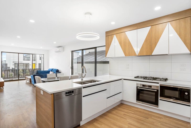 38 Tihema Lane, Westgate, Auckland - Carousel 2