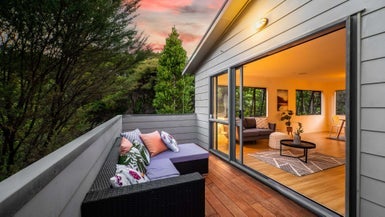 2/32 Glendhu Road, Bayview, Auckland - Carousel 1