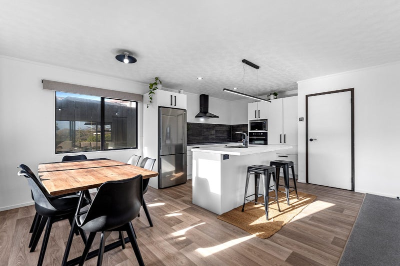 11 Ruahine Street, Ohauiti, Tauranga - Carousel 1