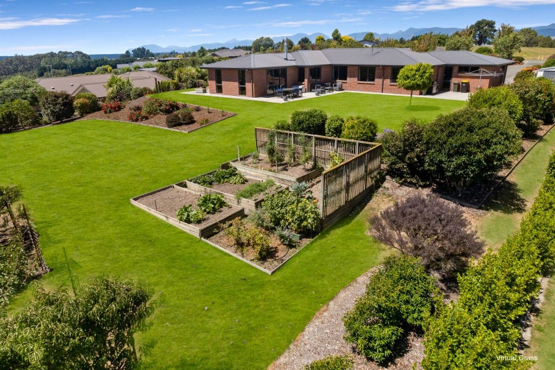 10 Kapuka Lane, Redwood Valley - Carousel 2