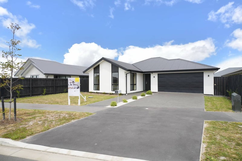 4 Katrine Drive, Marshland, Christchurch - Carousel 2