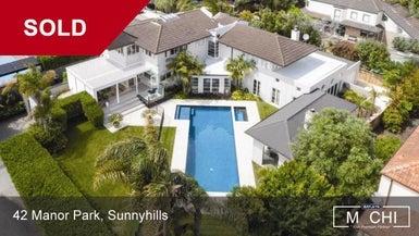 42 Manor Park, Sunnyhills, Auckland - Carousel 1