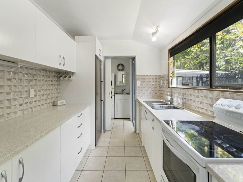 2/39C Coronation Road, Hillcrest, Auckland - Carousel 24