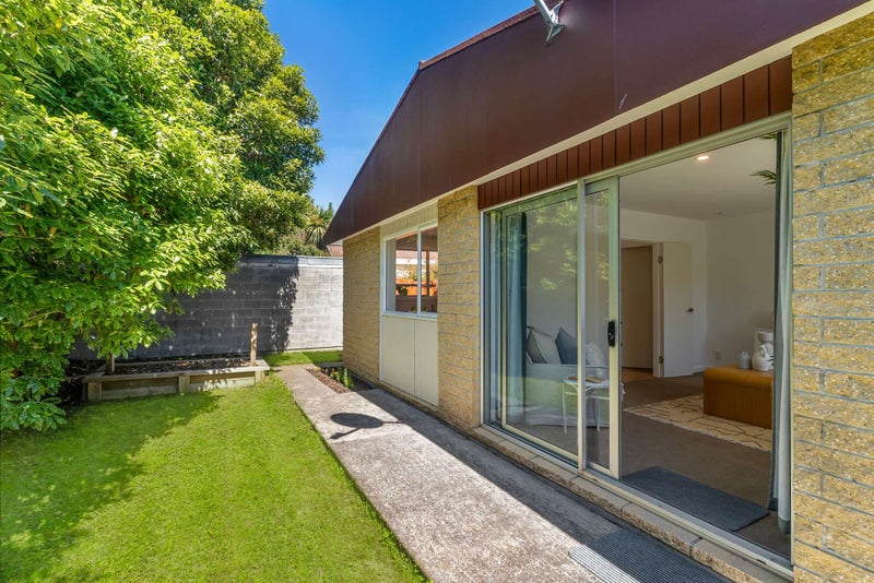 2/170 Sawyers Arms Road, Bishopdale, Christchurch - Carousel 2
