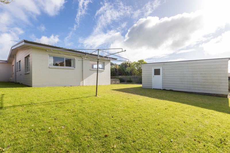 108 Riversdale Drive, Merrilands, New Plymouth - Carousel 20