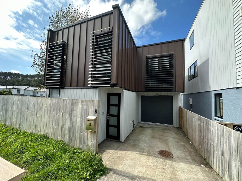 8 Waka Street, Albany Heights, Auckland - Carousel 1