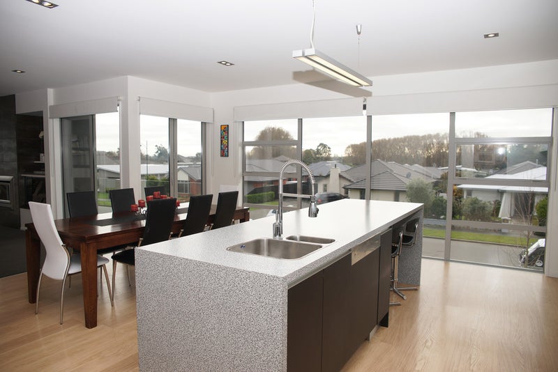 18 Pentonville Close, Westmorland, Christchurch - Carousel 2