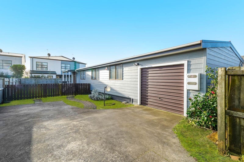 64A Glen Avenue, Papatoetoe, Auckland - Carousel 2