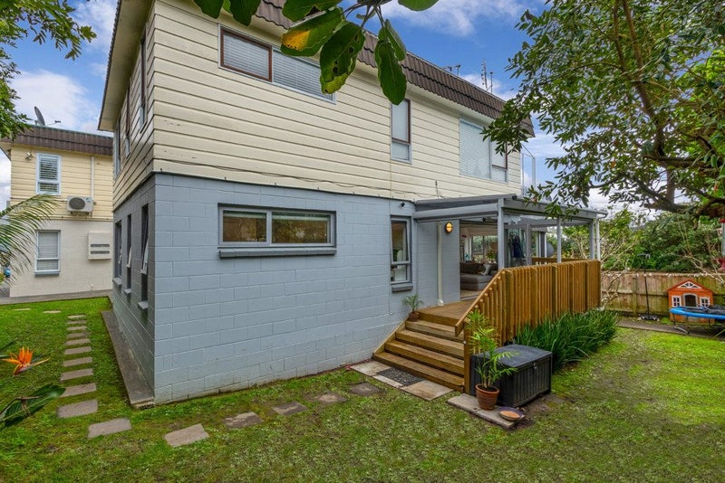 4/22 North Avenue, Narrow Neck, Auckland - Carousel 2