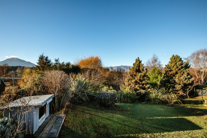 134 Lagoon Avenue, Albert Town, Wanaka - Carousel 2