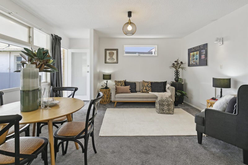 26 Argentine Avenue, Miramar, Wellington - Carousel 1