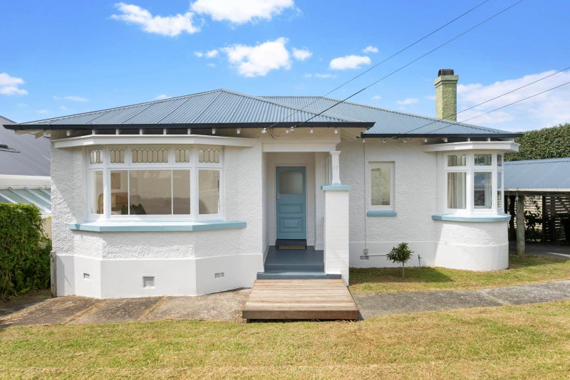 17 Westmere Park Avenue, Westmere, Auckland - Carousel 1