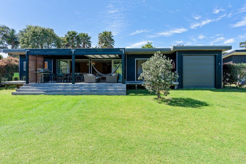 8 Coral Place, Whangarei - Carousel 1