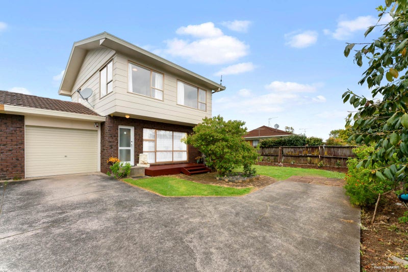 2/23 Butley Drive, Farm Cove, Auckland - Carousel 1