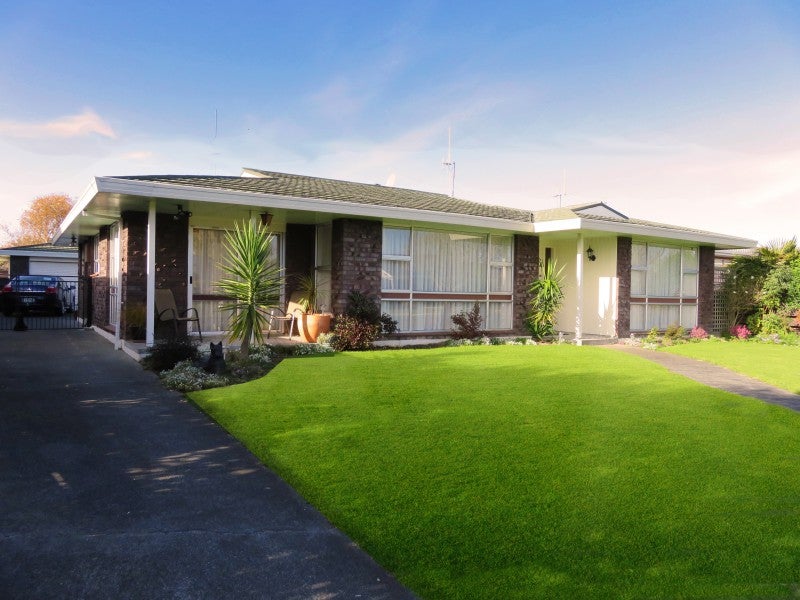 5 Chippendale Crescent, Highbury, Palmerston North - Carousel 1