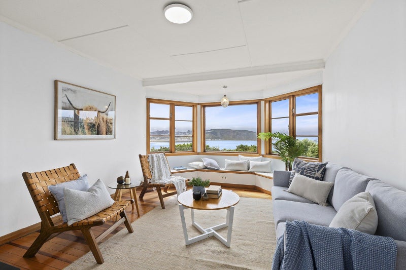 93 View Road, Houghton Bay, Wellington - Carousel 1