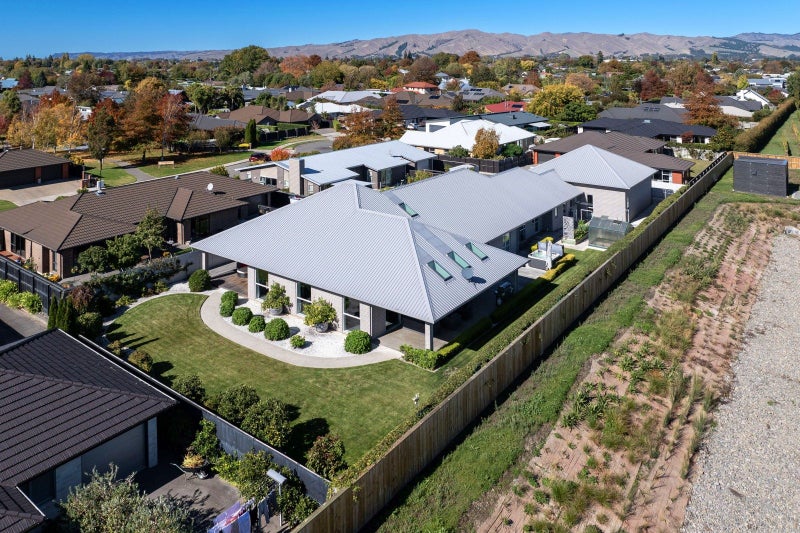 14 Windsor Close, Springlands, Blenheim - Carousel 50