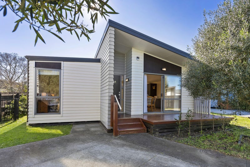 22A Torrington Crescent, Glen Innes, Auckland - Carousel 1