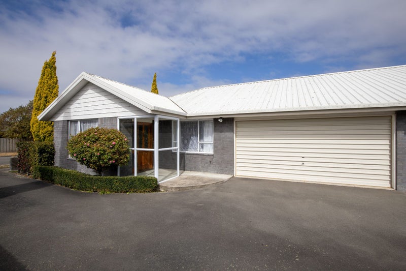 35 Lowry Avenue, Redwood, Christchurch - Carousel 1