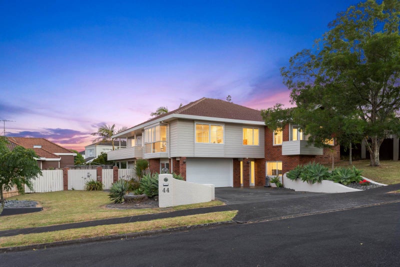 44 Cherub Place, West Harbour, Auckland - Carousel 2