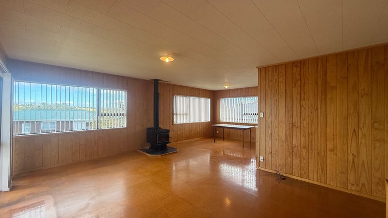 34 Roberts Road, Glenfield, Auckland - Carousel 2