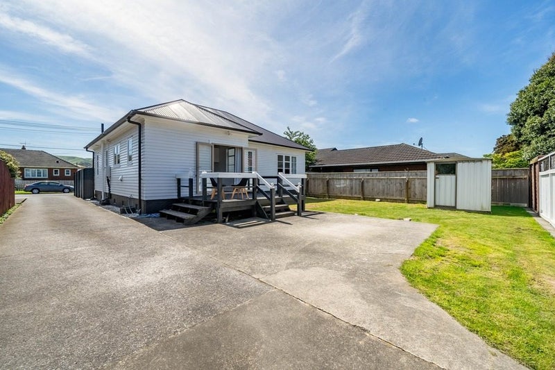 78 Hall Crescent, Epuni, Lower Hutt - Carousel 1