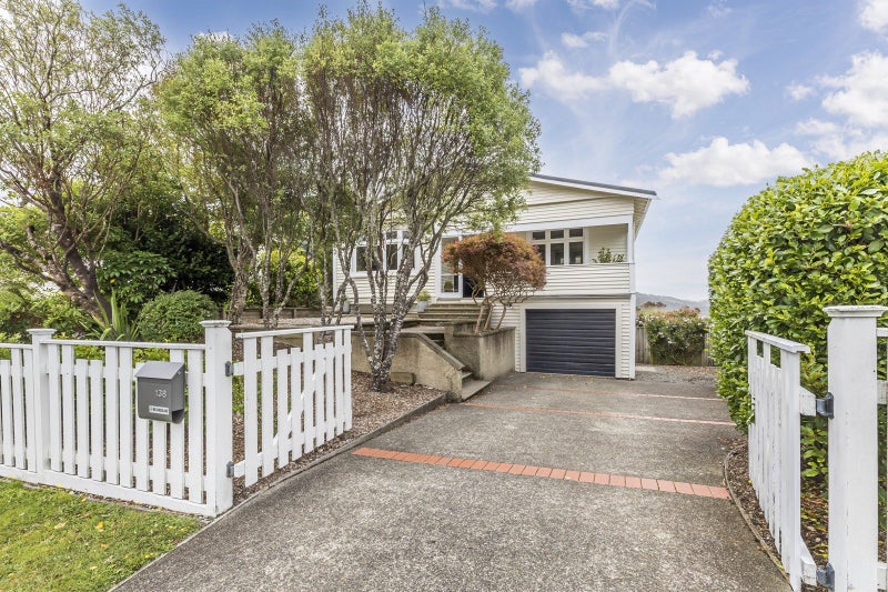 138 Messines Road, Karori, Wellington - Carousel 1