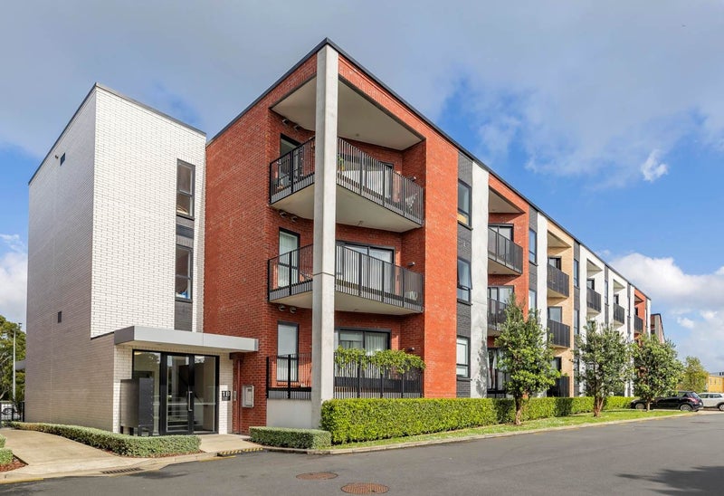 104/1B Oakley Avenue, Waterview, Auckland - Carousel 1
