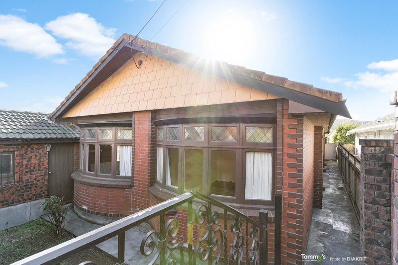 41 Wright Street, Mount Cook, Wellington - Carousel 1