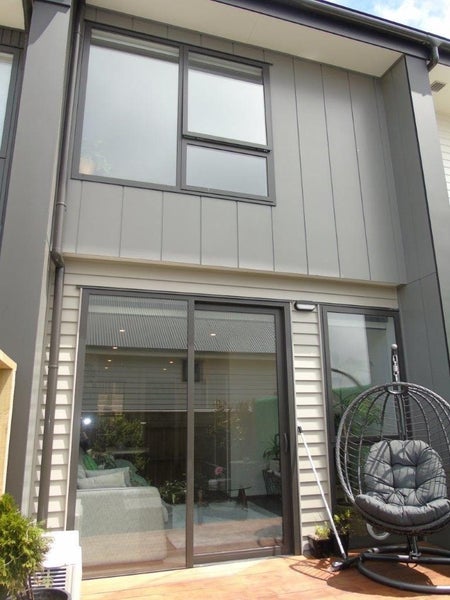 3/62 Spenmoor Street, Newlands, Wellington - Carousel 1