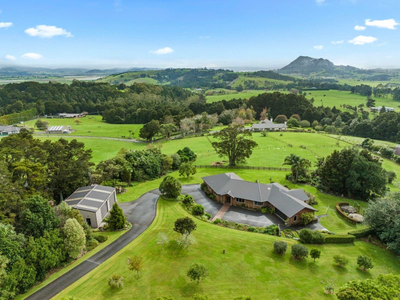 33 Dalkeith Drive, Kamo - Carousel 1