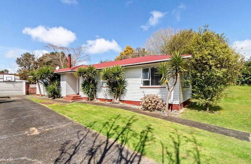 2 Albertson Place, Manurewa, Auckland - Carousel 1
