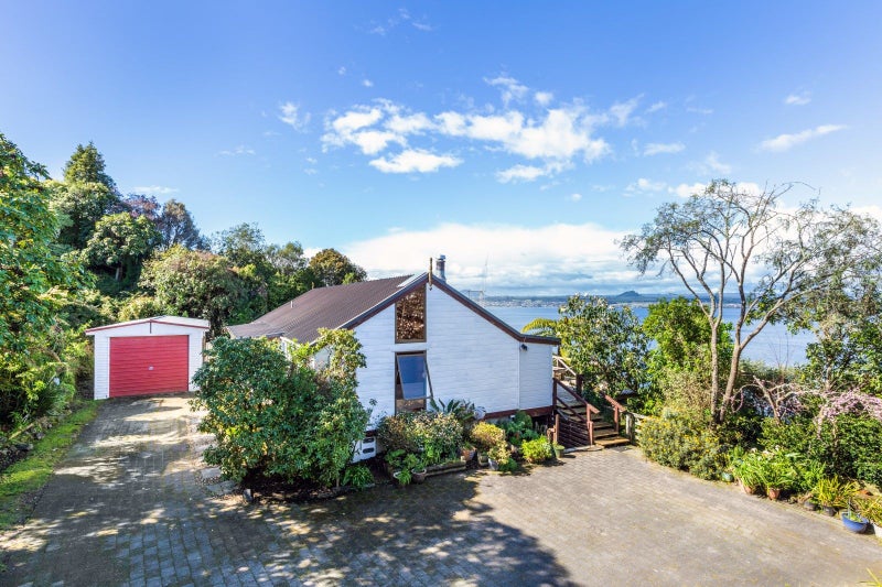 2/77 Wakeman Road, Acacia Bay, Taupō - Carousel 1