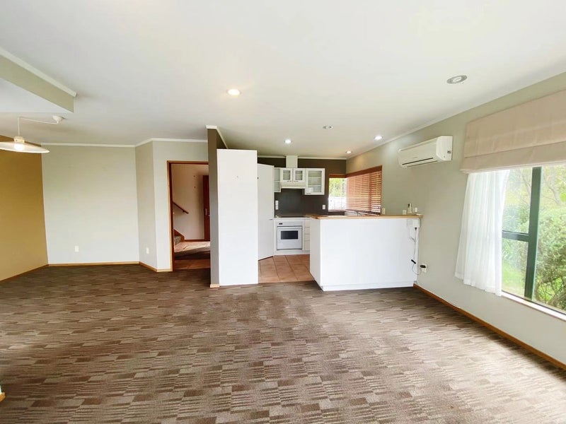 97 Viewmont Drive, Harbour View, Lower Hutt - Carousel 2