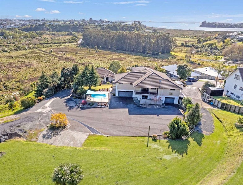7 Waka Way, Bellevue, Tauranga - Carousel 1