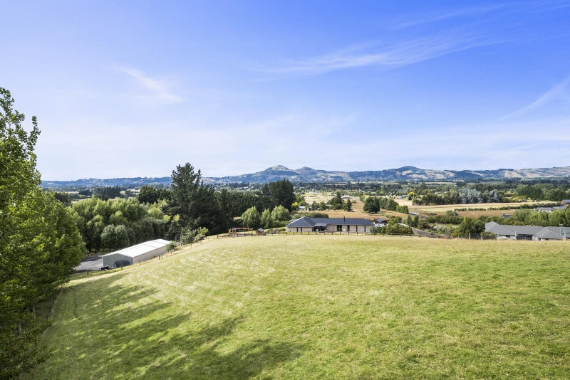 37 Tara Hills Drive, North Taieri - Carousel 2