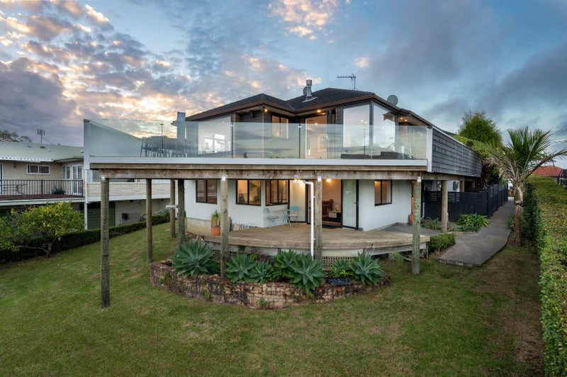 36 Knights Road, Rothesay Bay, Auckland - Carousel 5