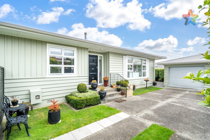 81A Wai-Iti Crescent, Woburn, Lower Hutt - Carousel 1