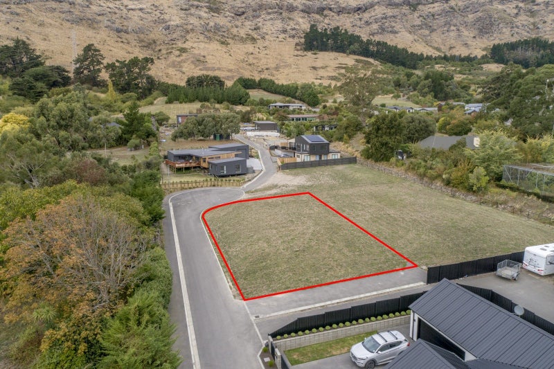 10 Matuku Lane, Heathcote Valley, Christchurch - Carousel 1